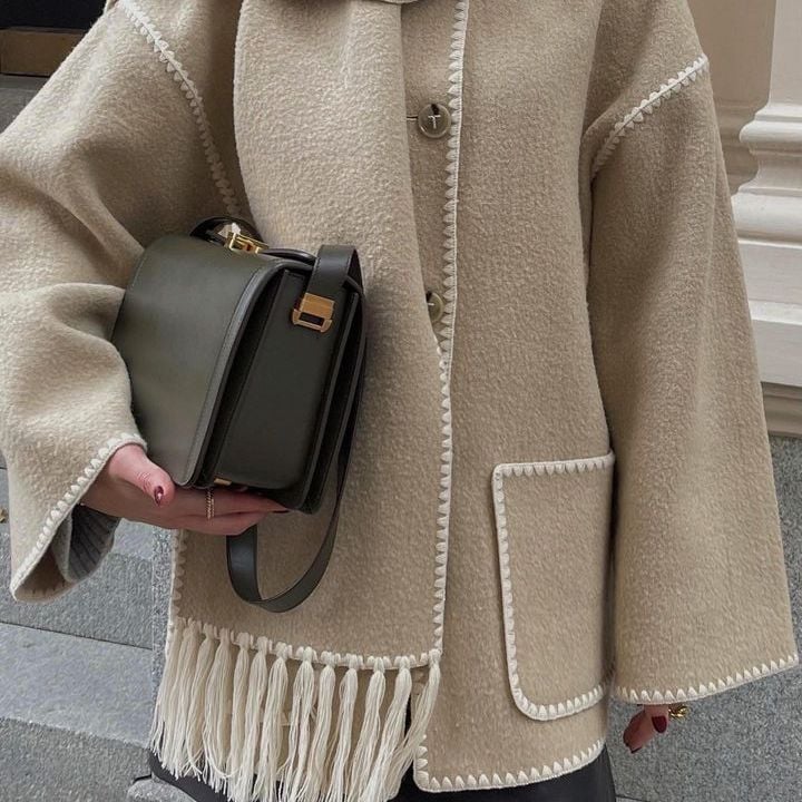 Owronline - The Perfect Winter Ensemble: Coat And Scarf