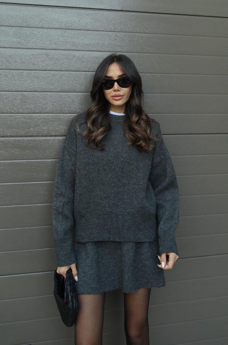 Owronline - Knitted skirt suit