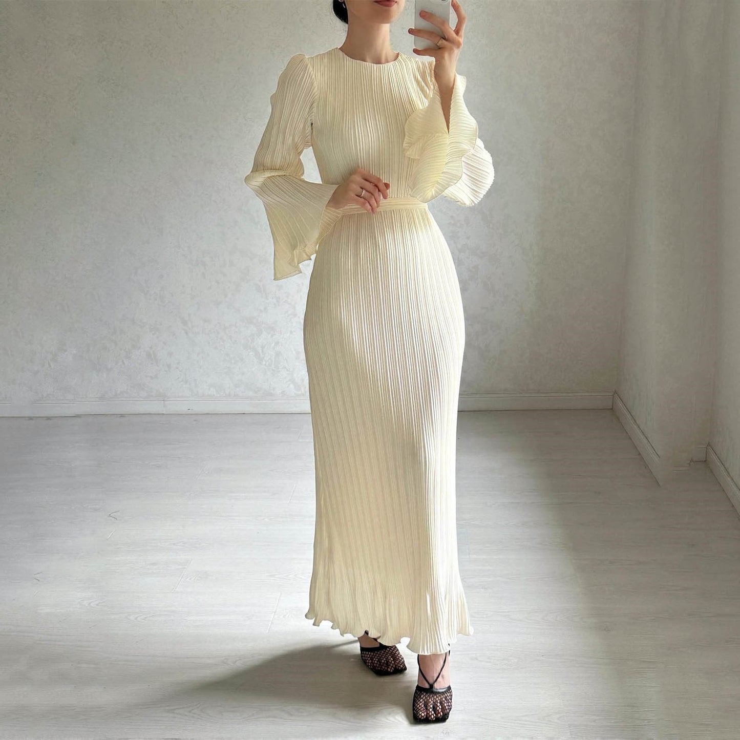Owronline - Pleated Bell Sleeve Maxi Dress