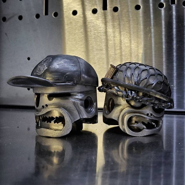 Owronline - Metal Standing Warrior Sculpture 🤖 Handmade-Piston Man - owronline