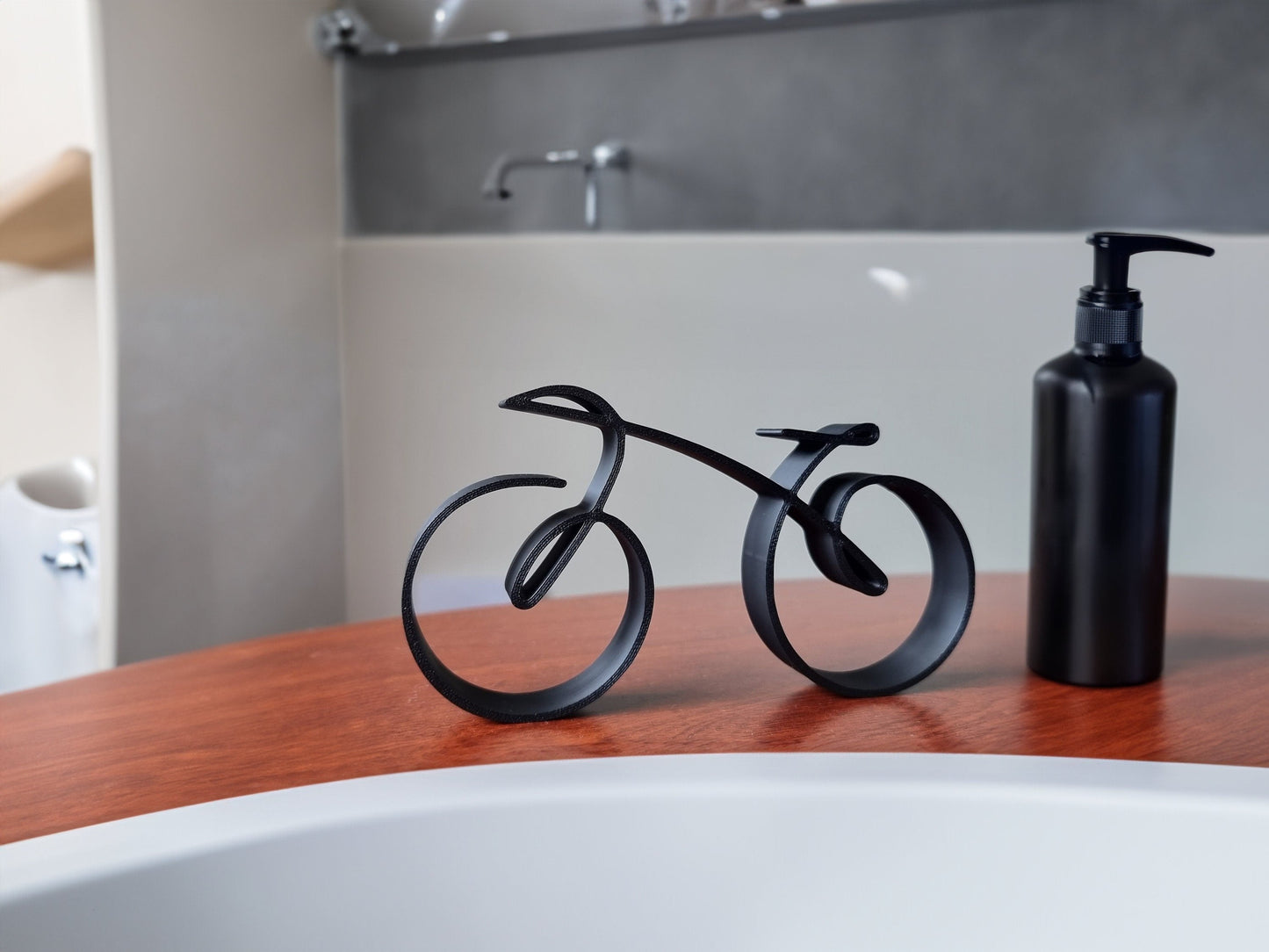 Owronline - Elegant minimalist bicycle sculpture wireframe style