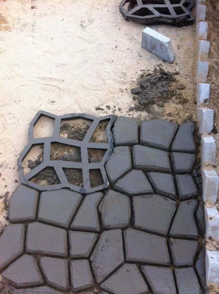 Owronline - DIY Patio Paving Mold