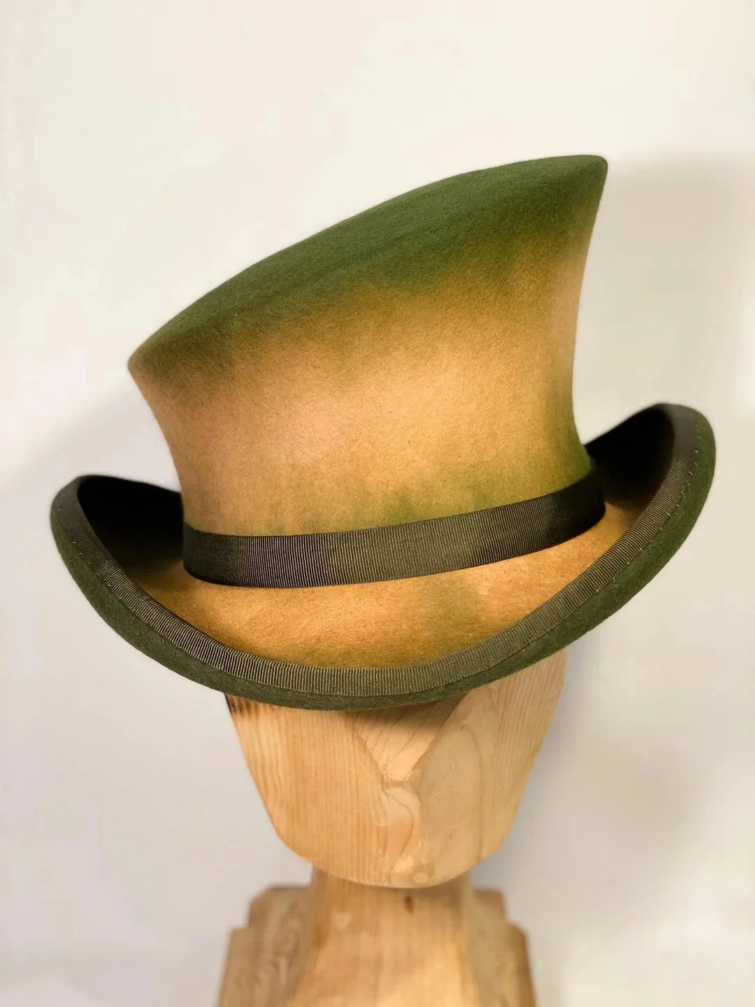 Owronline - Asymmetric top hat