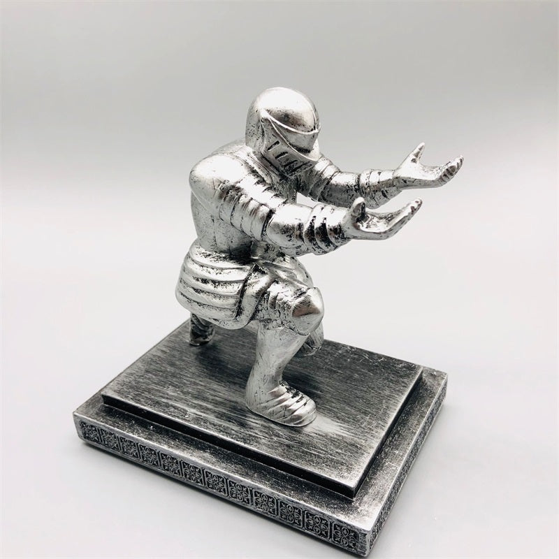 Owronline - Elegant and Noble Knight Pen Holder