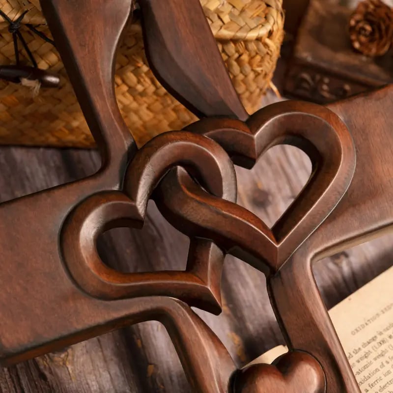 Owronline - Intertwined Heart Wooden Cross(6.3*9.8 in)