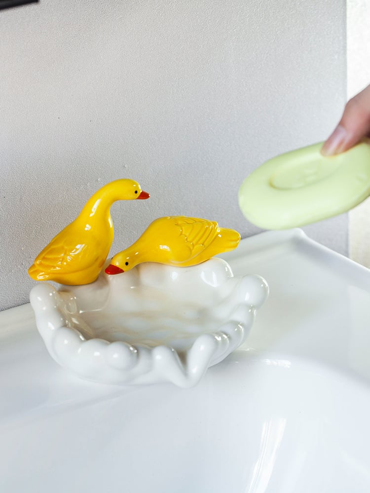 Owronline - Cute Ceramic Duck Soap Storage Drainer Box No Standing Water